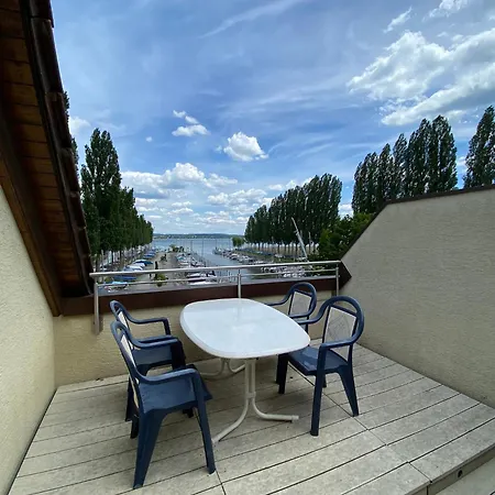 أونتر زي شقة *